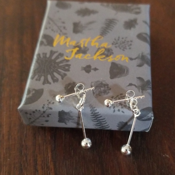 Last 2❗Martha Jackson | Bar and Ball Earrings - Picture 3 of 4